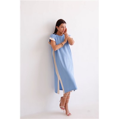 13086 Платье небесно-голубое с контрастной боковой отделкой