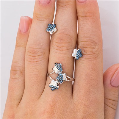 Серебряное кольцо с голубыми фианитами - 055